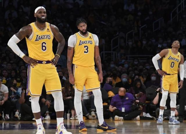 开云体育-湖人下季三核不变 管理层表示不愿送出更多选秀权